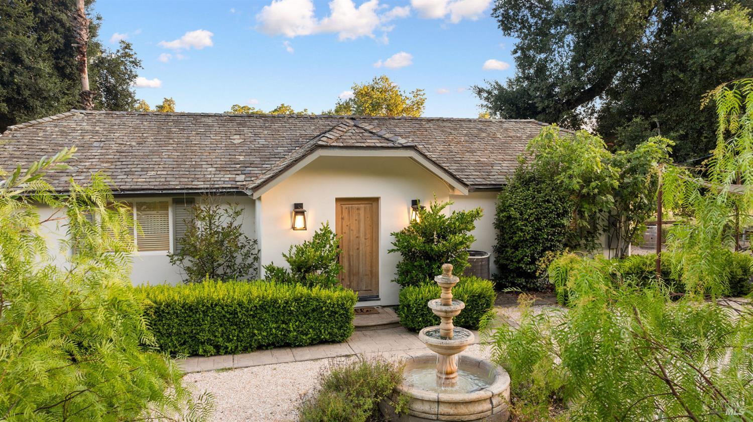 A Neighborhood to Know: St. Helena